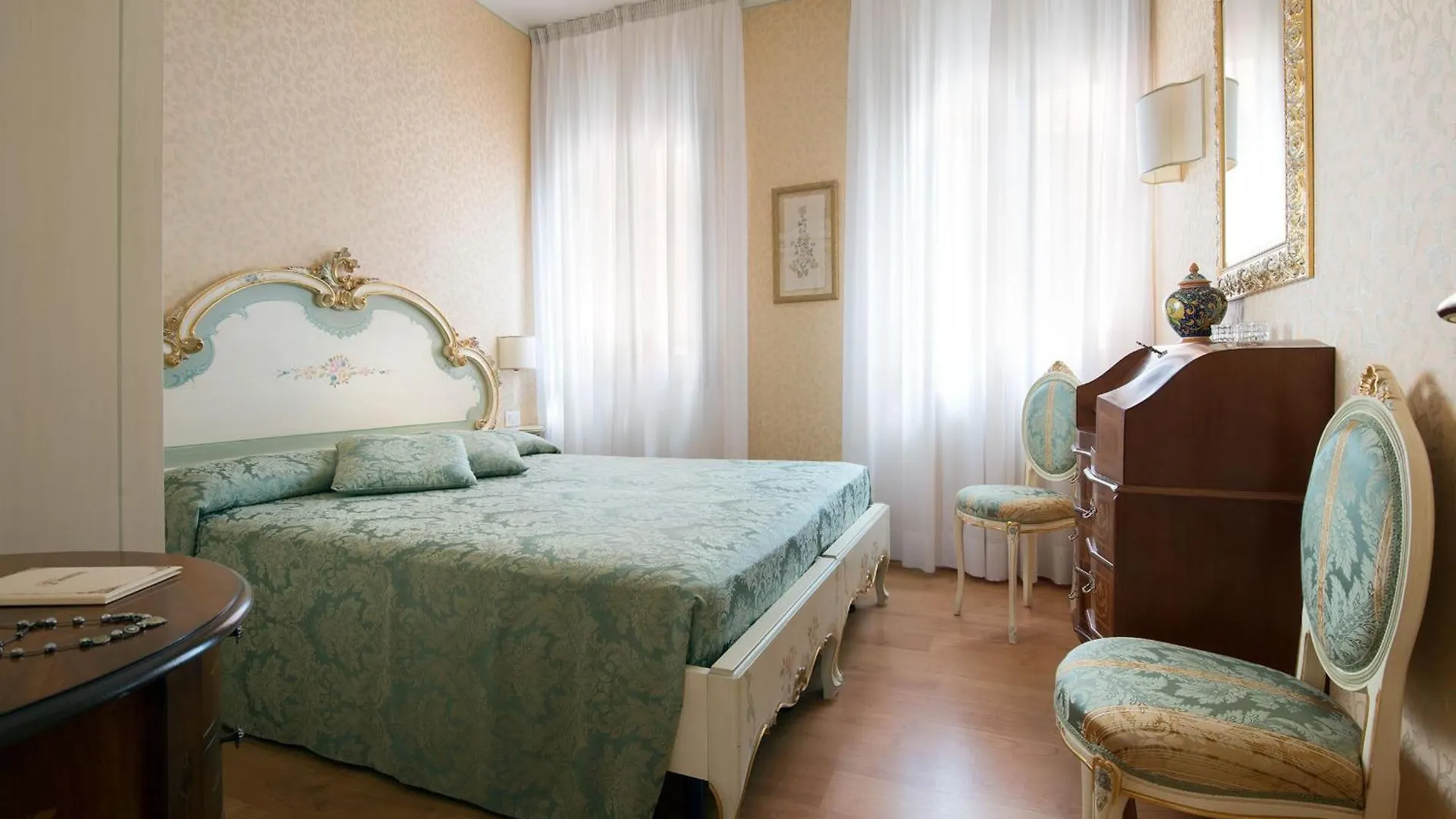 Rialto Apartment Venice 0*,